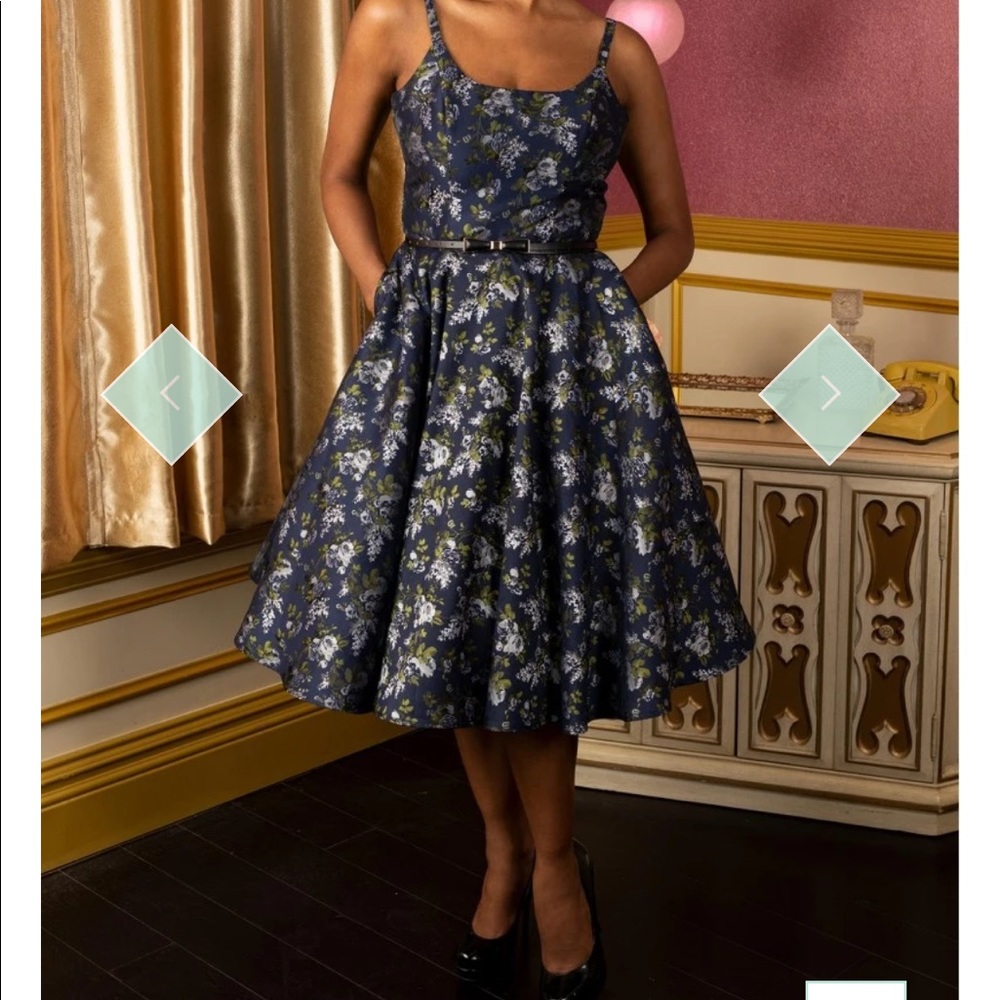 Tailor and Twirl Peggy in Peony